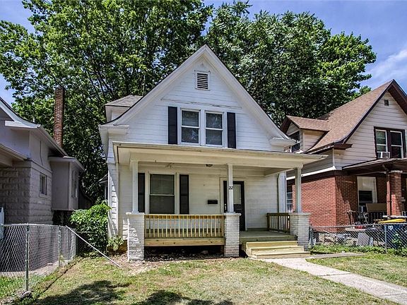3rd image of 212 Jackson Ave