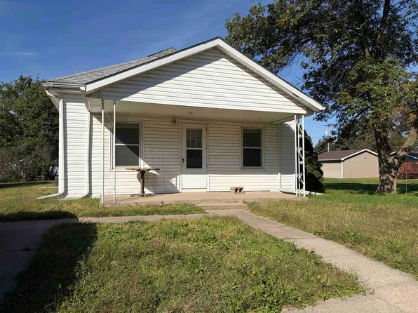 718 S Minnesota Ave, Hastings, NE 68901