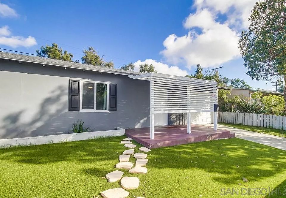 1st image of 4051 Clairemont Dr