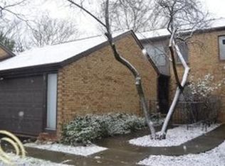 3 Blair Ln #9, Dearborn, MI 48120