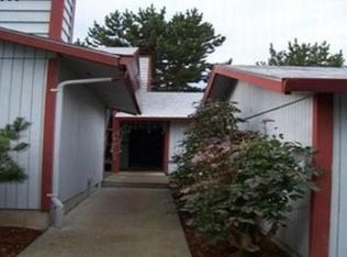 9765 SW Lookout Ter APT B, Beaverton, OR 97008