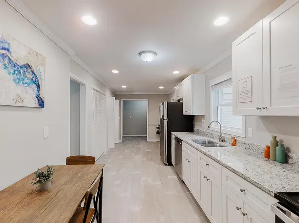 3481 Charlemagne Dr, Decatur, GA 30034