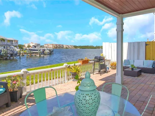 5153 Salmon Dr SE APT B, Saint Petersburg, FL 33705