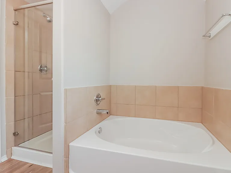 718 Neap Ct — Photo 12