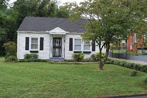 2nd image of 1004 Valley Ave