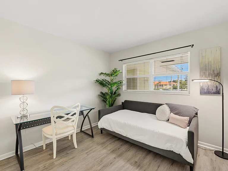 68 Yacht Club Dr #20 — Photo 10
