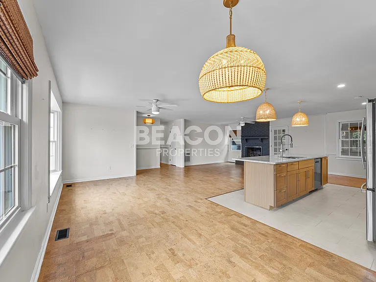 406 W Blackbeard Rd — Photo 28