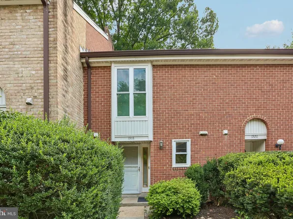 1918 Greenhaven Dr, Baltimore, MD 21209