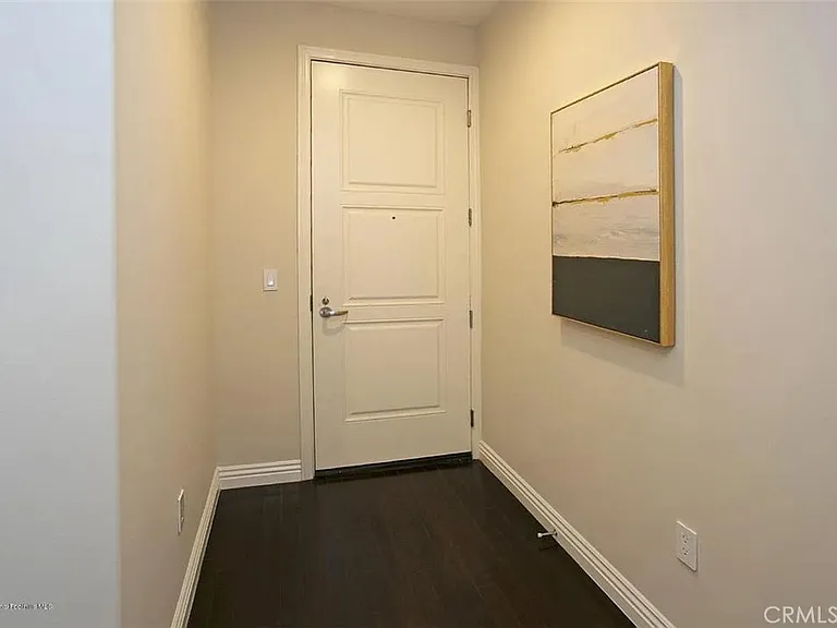 511 Caruso Ave — Photo 2