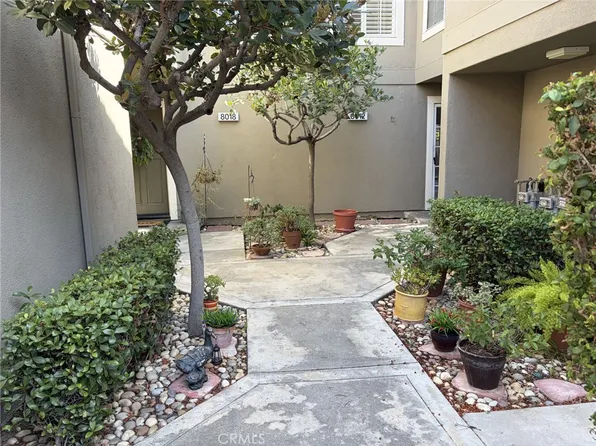 8012 E Snowberry Ln, Anaheim, CA 92808