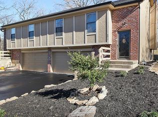 6618 Park St, Shawnee, KS 66216