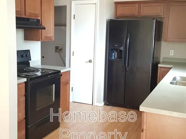 5210 Hickory Ave, Farmington, NM 87402