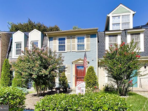 3rd image of 9507 Dunbrook Ct