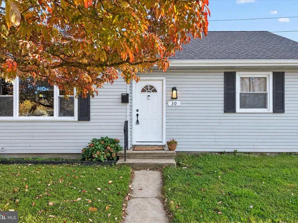 30 Hunter Rd, New Castle, DE 19720