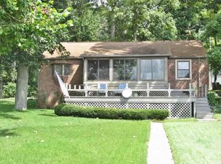 74 W Clear Lake Dr, Fremont, IN 46737