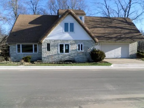 210 Iowa St, Denver, IA 50622