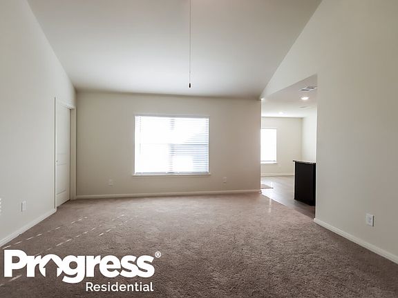 4th image of 25506 Creek Dr