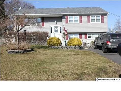 1476 Windsor Ave photo 1