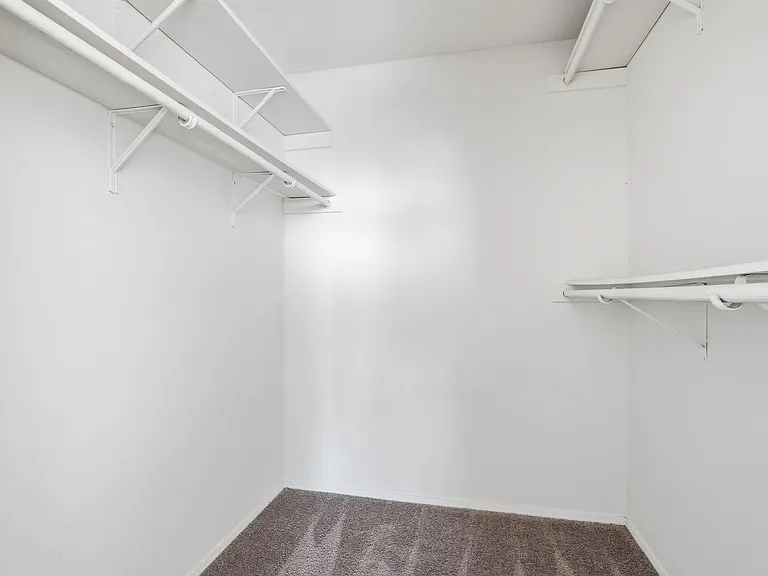 13004 Esplanade St — Photo 13