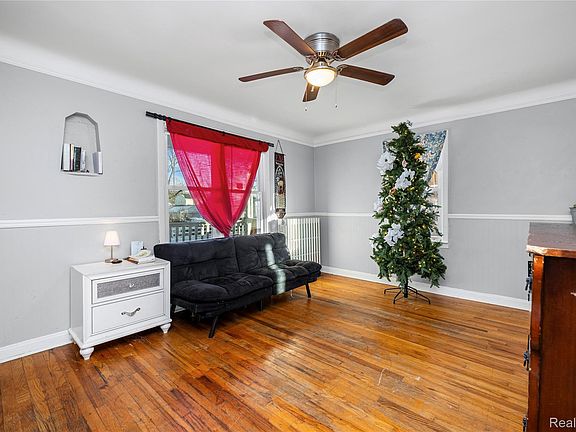 4th image of 21857 Le Fever Ave