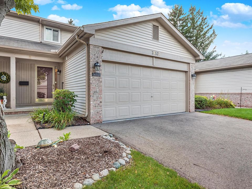 1st image of 36537 Deer Run Ct N