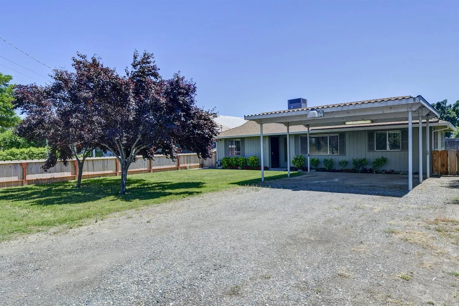 8256 S Butte Rd photo 1