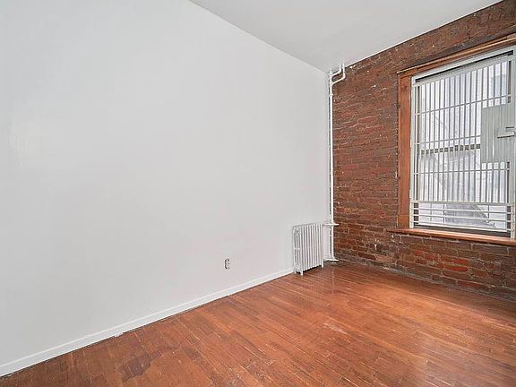 4th image of 280 Mulberry St APT 2C