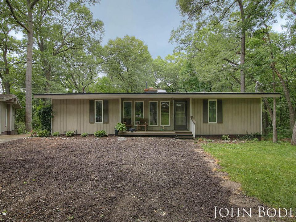 1st image of 5451 Chauncey Dr NE