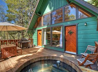 230 Crest Cir, Lake Arrowhead, CA 92352