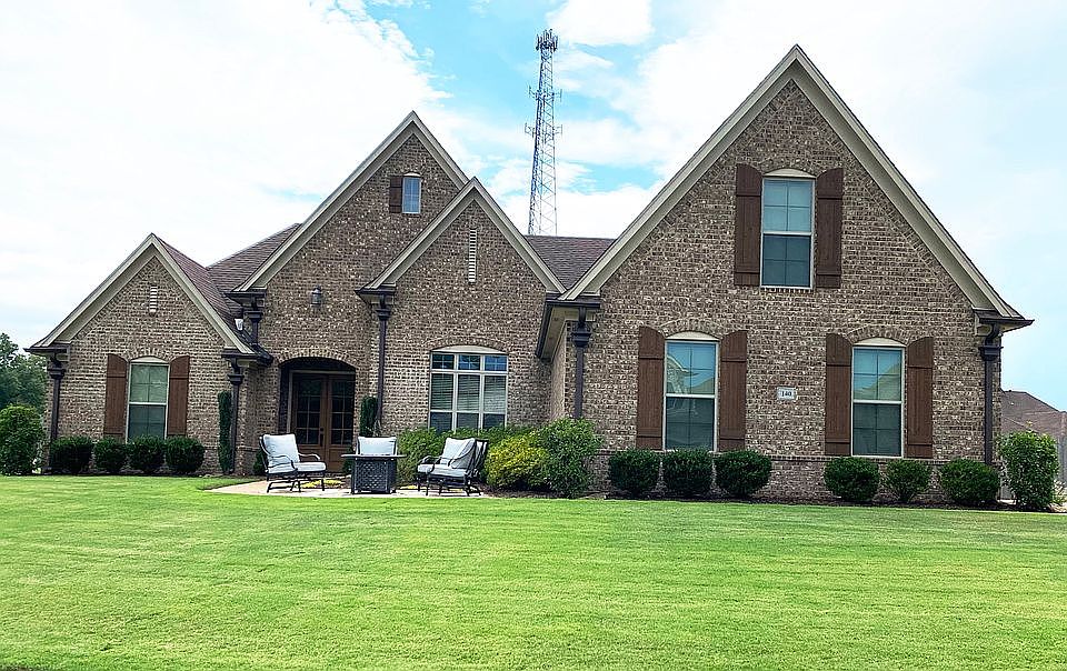 1st image of 140 Mallard Ln