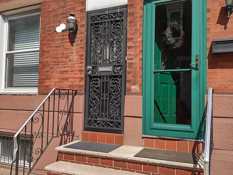S Garnet St — Photo 31