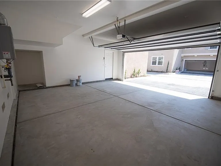 13079 Goldenrod Dr — Photo 29