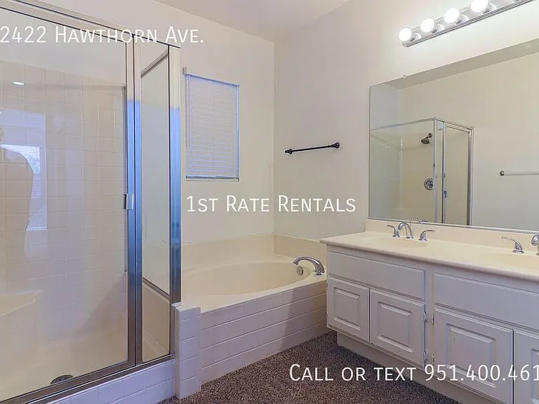22422 Hawthorn Ave — Photo 11