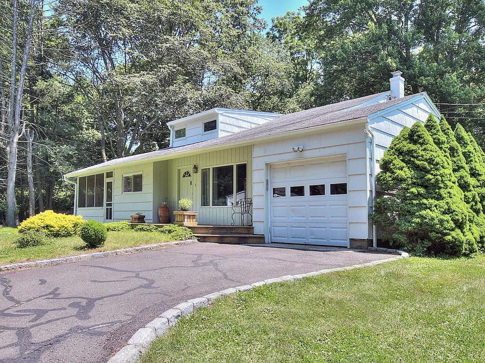 5 Guyer Rd