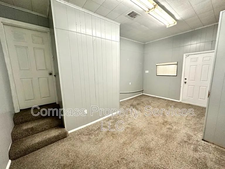 1317 Hillside St — Photo 12