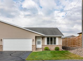 1011 Whispering Winds Pl, Onalaska, WI 54650