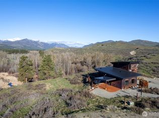 2 Ridge Crest Ln, Winthrop, WA 98862