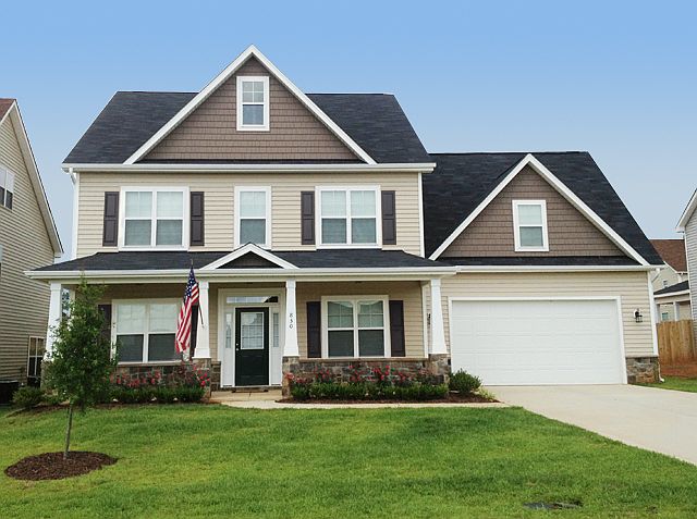 1st image of 830 Harry Truman Rd