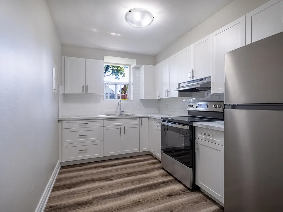 1324 Monterey Ave