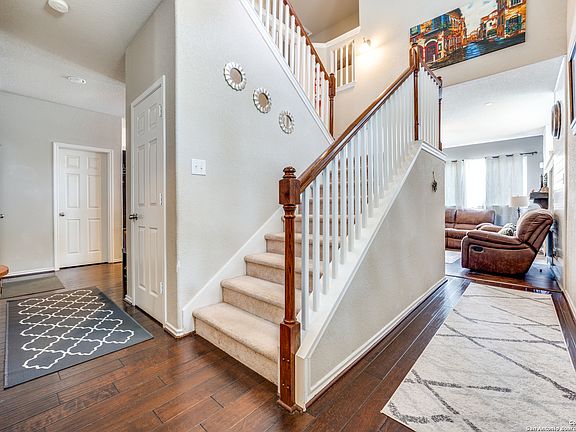 5th image of 1210 Nicholas Manor