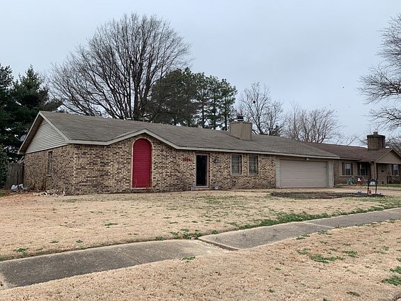 3rd image of 1413 Ward Ln