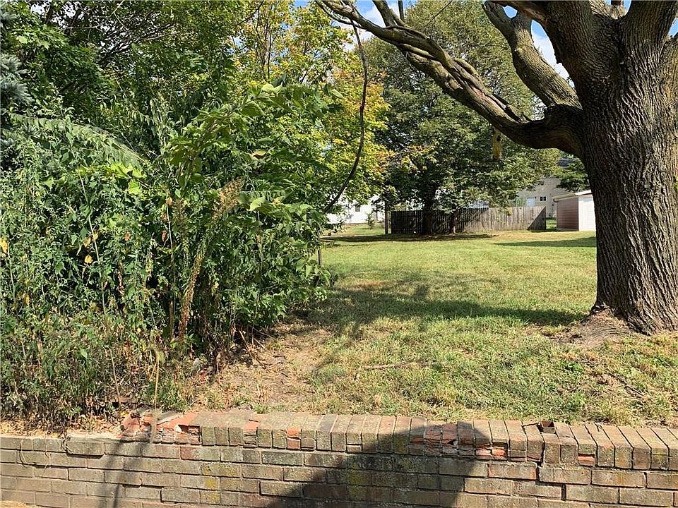 2nd image of 2825 Ruckle St