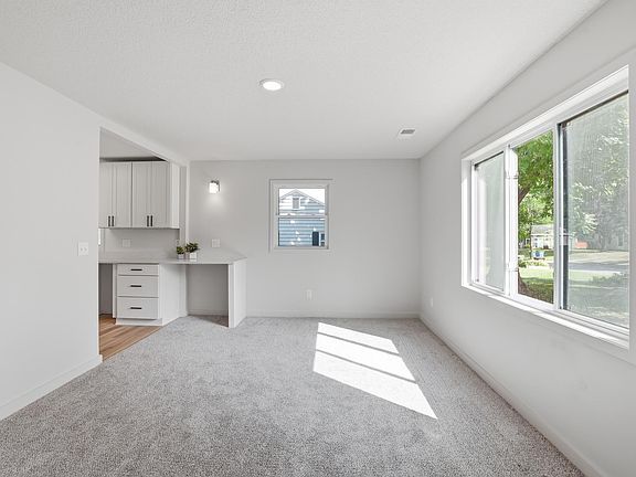 5th image of 3401 Quail Ave N