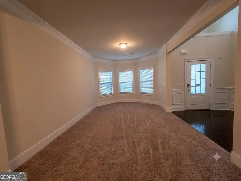 165 Regency Pl — Photo 4
