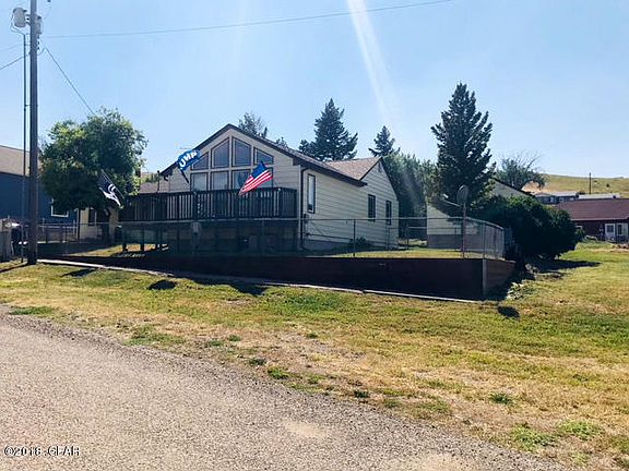 2nd image of 12 Cottonwood Ave