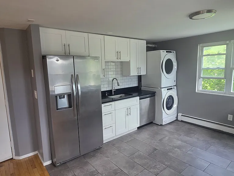 59 Jasset St #3 — Photo 1