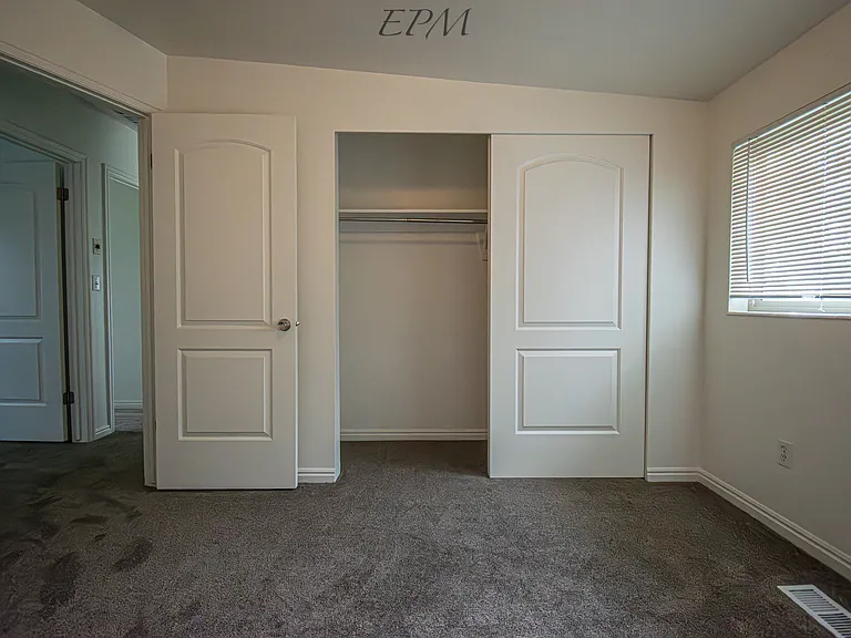4881 S 4015 W — Photo 6