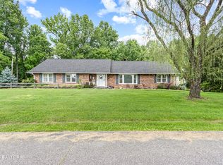314 Longview Dr, Wartburg, TN 37887