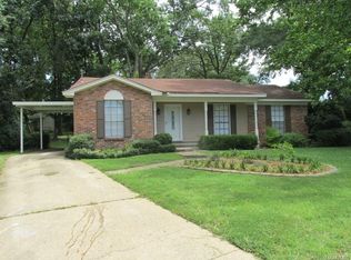 613 Ridgewood Ln, Montgomery, AL 36109