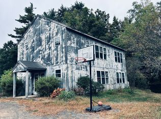 734 Bay Rd, Amherst, MA 01002